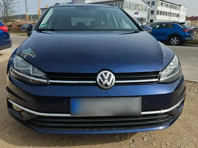 Second-hand VW Golf VII 116 CP (85 kW) 2018 Albastru Break