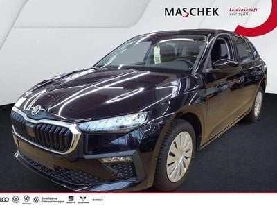 Gebraucht Skoda Scala Essence 95 PS (69 kW) 2025 Black magic perleffekt Kleinwagen