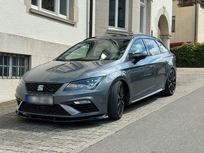 Gebraucht Seat Leon 4Drive 370 PS (272 kW) 2017 Grau Kombi