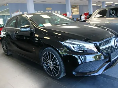 Gebraucht Mercedes A180 AMG 109 PS (80 kW) 2018 Schwarz Limousine