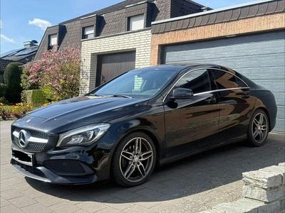 Second-hand Mercedes CLA180 AMG line 122 CP (89 kW) 2016 Negru Berlinǎ