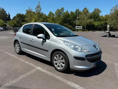 Gebraucht Peugeot 207 88 PS (64 kW) 2007 Silber Limousine