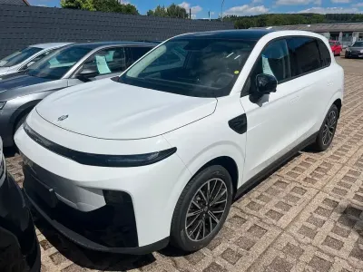 Neu Leapmotor B10 160 kW (218 PS) 2026 Schwarz SUV