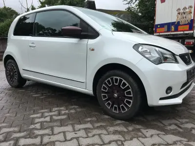 Gebraucht Seat Mii 60 PS (44 kW) 2015 Weiß Kleinwagen
