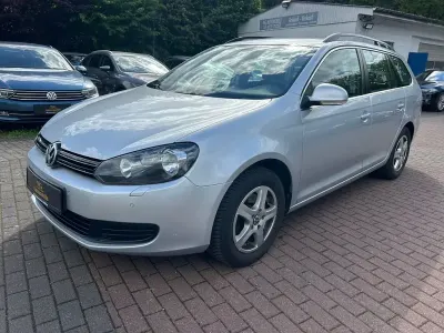 Second-hand VW Golf VII Comfortline 122 CP (89 kW) 2012 Argintiu Break