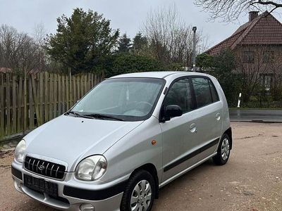 Gebraucht Hyundai Atos 54 PS (39 kW) 2000 Silber Kleinwagen