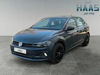 Usata VW Polo Trendline 85 CV (62 kW) 2019 Grigio Utilitaria