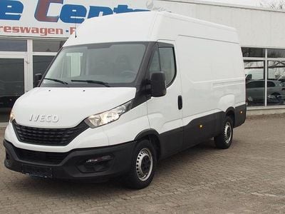 Gebraucht Iveco Daily 155 PS (114 kW) 2022 Weiß Limousine