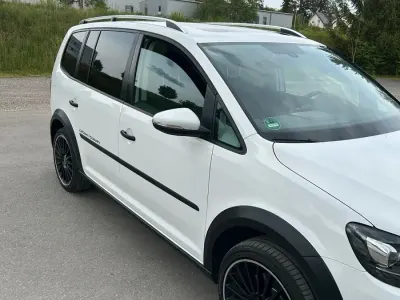 Gebraucht VW Touran Cross 179 PS (131 kW) 2012 Weiß Van / Kleinbus