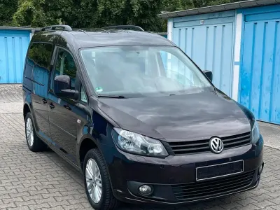 Gebraucht VW Caddy 75 PS (55 kW) 2011 Violet Van / Kleinbus