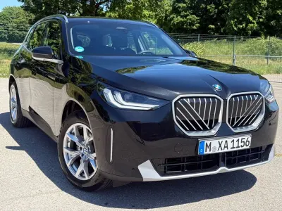 Gebraucht BMW X3 Sport Line 197 PS (144 kW) 2025 Schwarz SUV