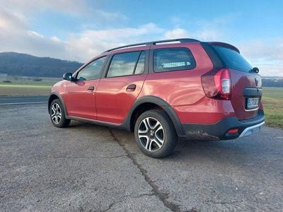 Rot Gebraucht 2018 Dacia Logan MCV Stepway Limousine | 8.399 € (Fairer Preis)