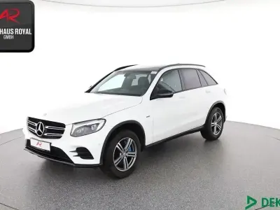 Używany Mercedes GLC350 AMG 320 KM (235 kW) 2016 Biały SUV