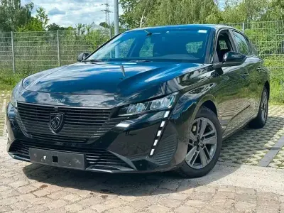 Gebraucht Peugeot 308 Active 131 PS (96 kW) 2015 Schwarz Limousine