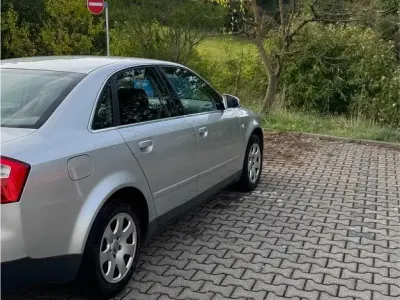 Gebraucht Audi A4 150 PS (110 kW) 2003 Silber Limousine