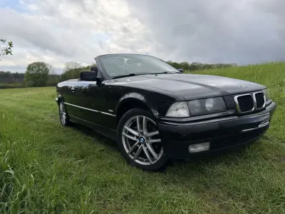 Gebraucht BMW 320 Cabriolet Basis 150 PS (110 kW) 1999 Schwarz Cabrio