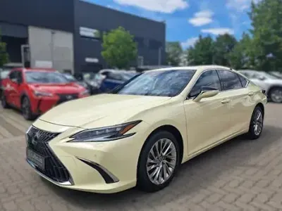 Neu Lexus ES300H Luxury Line 218 PS (160 kW) 2025 Schwarz Limousine