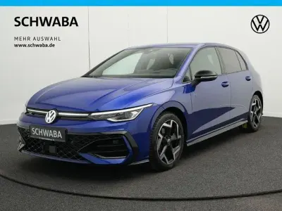 Gebraucht VW Golf VIII R-line 150 PS (110 kW) 2024 Lapiz blue metallic Limousine