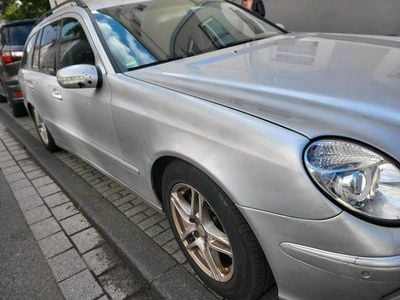 Mercedes E220