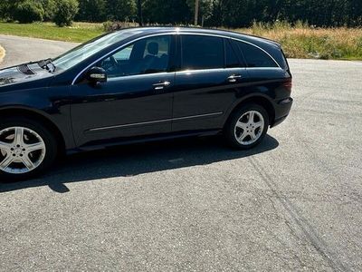 Mercedes R320