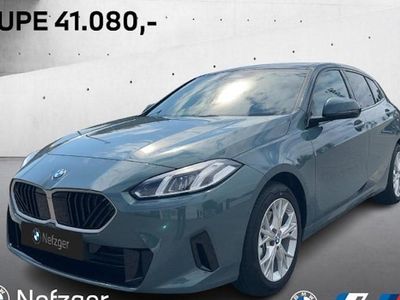 Nuova BMW 118 Performance 150 CV (110 kW) 2025 Verde Utilitaria