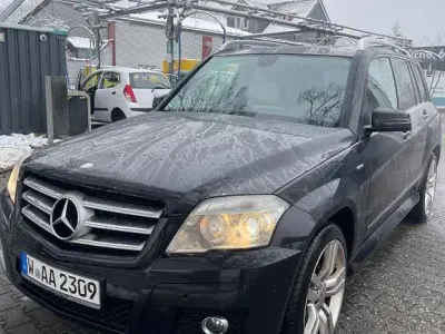 Używany Mercedes GLK320 224 KM (164 kW) 2008 Czarny SUV