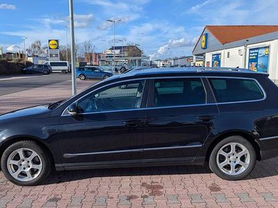 Gebraucht VW Passat Highline 170 PS (125 kW) 2010 Schwarz Kombi