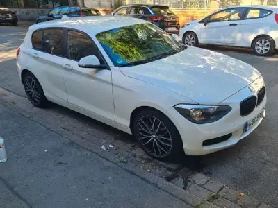 Gebraucht BMW 116 Sport Line 136 PS (100 kW) 2012 Weiß Kleinwagen