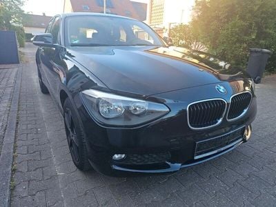 Gebraucht BMW 114 Sport Line 102 PS (75 kW) 2014 Schwarz Kleinwagen