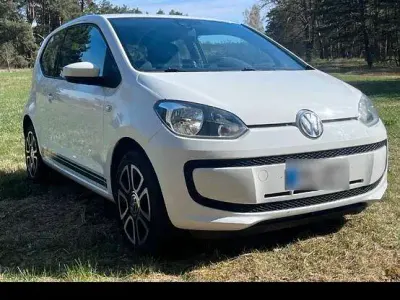 Second-hand VW up! CLUB 60 CP (44 kW) 2015 Alb Hatchback