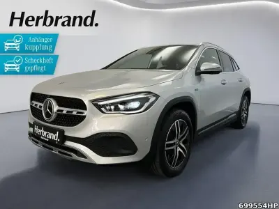 Gebraucht Mercedes GLA250 Progressive 160 PS (117 kW) 2021 Iridiumsilber metallic SUV
