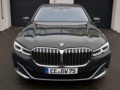 Gebraucht BMW 750 400 PS (294 kW) 2019 Grau Limousine