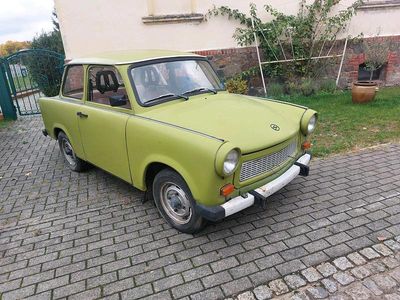 Grün Gebraucht 1989 Trabant 601 Kleinwagen | 2.000 €