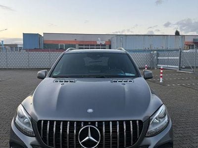 Second-hand Mercedes GLE250 204 CP (150 kW) 2016 Argintiu SUV