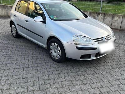 Gebraucht VW Golf V 90 PS (66 kW) 2005 Silber Kleinwagen