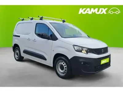 Gebraucht Peugeot Partner Premium 131 PS (96 kW) 2022 Weiß Van / Kleinbus