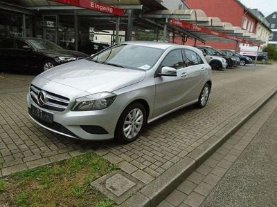 Gebraucht Mercedes A180 Style 122 PS (89 kW) 2013 Silber Limousine