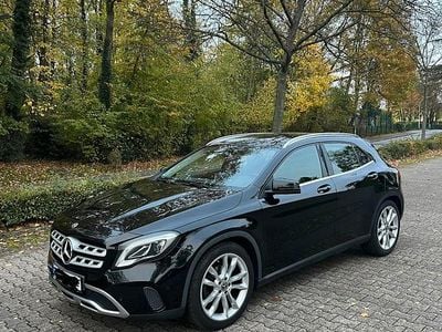 Gebraucht Mercedes GLA200 156 PS (114 kW) 2018 Schwarz SUV