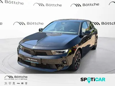 Gebraucht Opel Astra GS Line 131 PS (96 kW) 2023 Diamant schwarz/karbon schwarz Kleinwagen