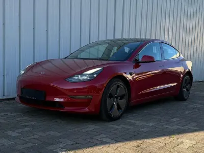 Occasion Tesla Model 3 Long Range AWD 366 kW (498 PK) 2022 Rood Sedan
