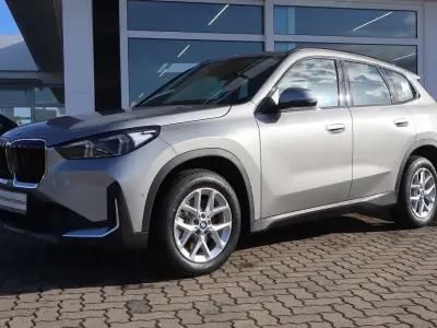 Gebraucht BMW X1 156 PS (114 kW) 2025 Spacesilber SUV