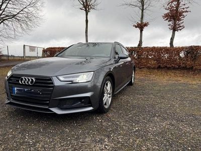Grau Gebraucht 2017 Audi A4 Sport Kombi | 15.600 € (Fairer Preis)