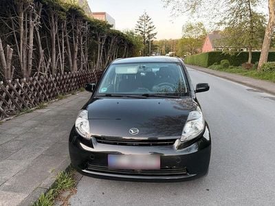 Gebraucht Daihatsu Sirion 89 PS (65 kW) 2007 Schwarz Kleinwagen