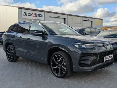 Gebraucht VW Tayron R-line 193 PS (141 kW) 2025 Grau SUV