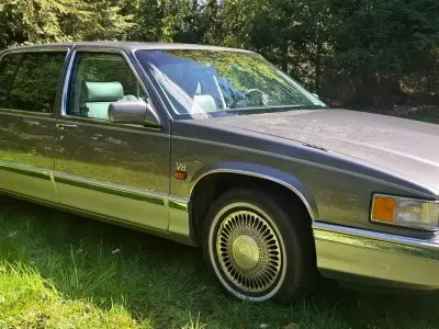 Usata Cadillac Deville 211 CV (155 kW) 1993 Grigio Berlina