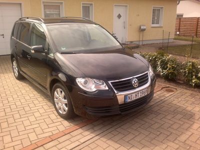 Gebraucht VW Touran United 139 PS (102 kW) 2008 Schwarz metallic Van / Kleinbus