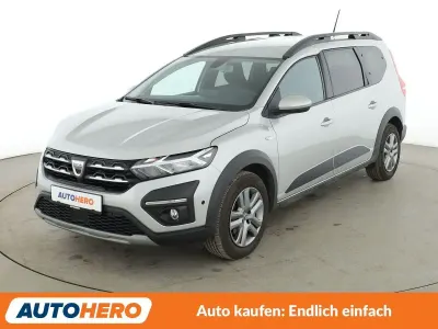 Gebraucht Dacia Jogger Comfort 110 PS (80 kW) 2023 Silber Van / Kleinbus