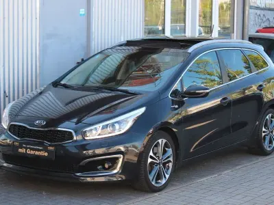 Gebraucht Kia Ceed Sportswagon Platinum Edition 136 PS (100 kW) 2015 Schwarz Kombi