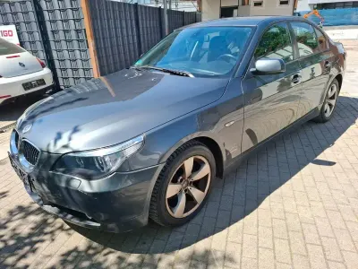 Gebraucht BMW 523 177 PS (130 kW) 2006 Grau Limousine