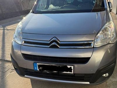 Gebraucht Citroën Berlingo 99 PS (72 kW) 2017 Grau Van / Kleinbus